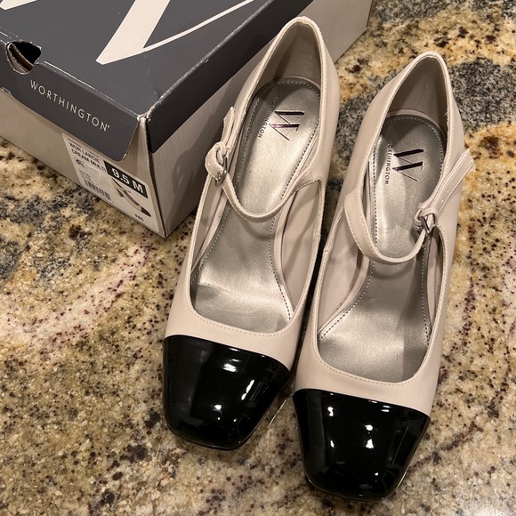 Cream & Black MaryJanes - Picture 8 of 9